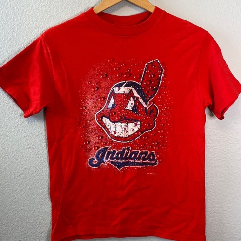Vintage Women's Cleveland Indians 90s Lee Sports T-Shirt